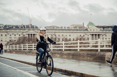 E-Bike Fahren in der Stadt